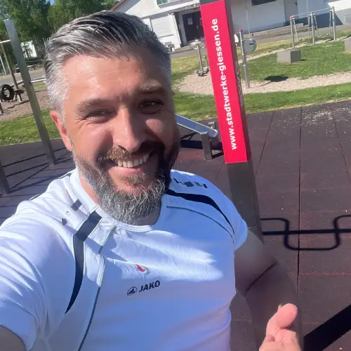 Max Karastelev